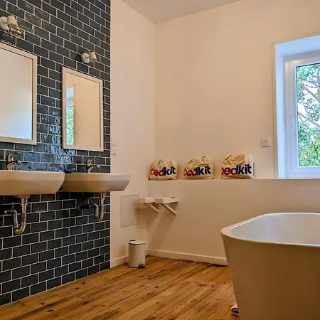 A La Ferme, Billard Et Jacuzzi Prive Et Piscine. 弗卢尔