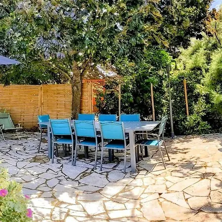 A La Ferme, Billard Et Jacuzzi Prive Et Piscine. *